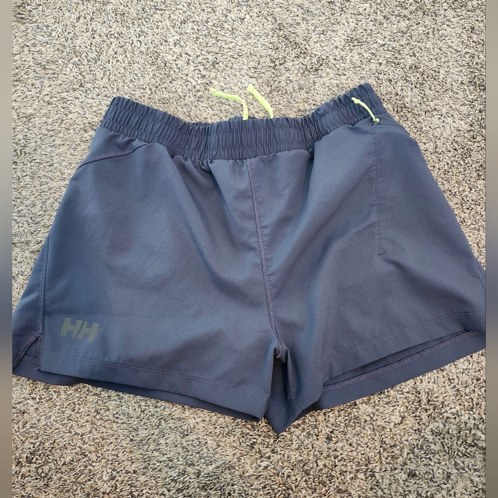 Helly Hansen Medium Womens Shorts